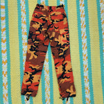 Charger l&#39;image dans la galerie, Pantalon de camouflage orange
